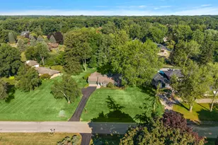 6230 Darramoor Rd, Bloomfield Hills, MI 48301 - Photo 57