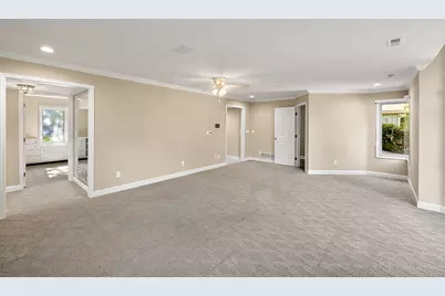 6230 Darramoor Road, Bloomfield Hills, MI 48301 - Photo 25