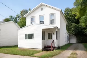 111 N Jackson St, Ionia, MI 48846 - Photo 1