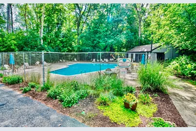 515 Victoria Square, Brighton, MI 48116 - Photo 25