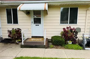 5831 Leisure S Dr SE, Kentwood, MI 49548 - Photo 1