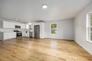 805 N Walnut St, Greenville, MI 48838 - Photo 13