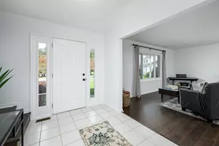1414 Eastwood Cir, Saline, MI 48176 - Photo 3