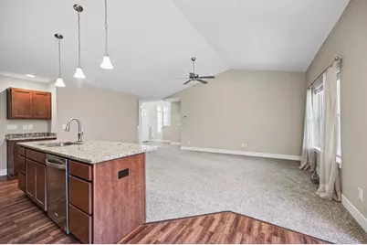 1165 S Village Circle, Kalamazoo, MI 49009 - Photo 7