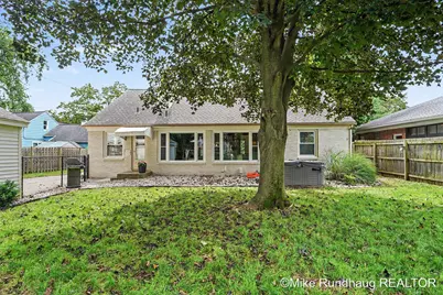 1625 Oswego Street NW, Grand Rapids, MI 49504 - Photo 23