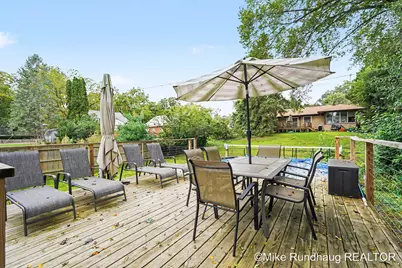 1625 Oswego Street NW, Grand Rapids, MI 49504 - Photo 25
