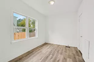 921 Humbolt St SE, Grand Rapids, MI 49507 - Photo 9