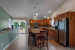 69390 Sundance Dr, Edwardsburg, MI 49112 - Photo 13