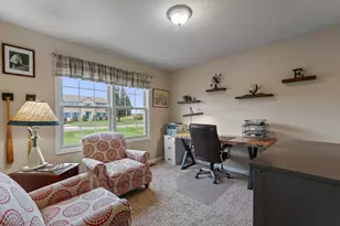 69390 Sundance Dr, Edwardsburg, MI 49112 - Photo 7
