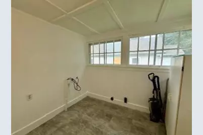 824 Cross Street, Lansing, MI 48915 - Photo 17