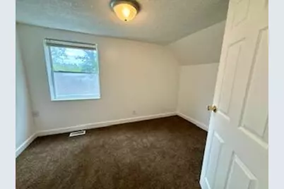 824 Cross Street, Lansing, MI 48915 - Photo 21