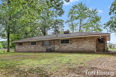 11852 W Carson City Road, Greenville, MI 48838 - Photo 17