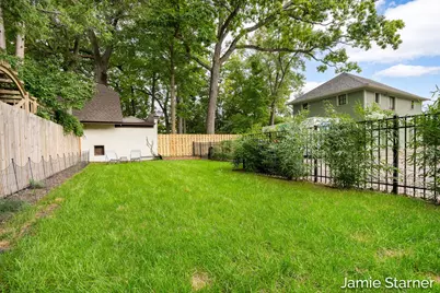 60 College Avenue NE, Grand Rapids, MI 49503 - Photo 51