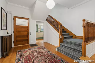 60 College Avenue NE, Grand Rapids, MI 49503 - Photo 5