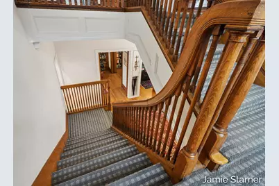 60 College Avenue NE, Grand Rapids, MI 49503 - Photo 23