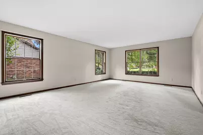 1447 Oak Terrace, Saint Joseph, MI 49085 - Photo 5