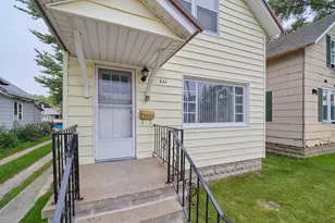 711 Ramsdell St, Manistee, MI 49660 - Photo 3