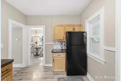 2928 Coit Avenue NE, Grand Rapids, MI 49505 - Photo 11