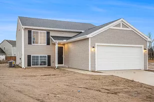 123 Sherman St, Galesburg, MI 49053 - Photo 1