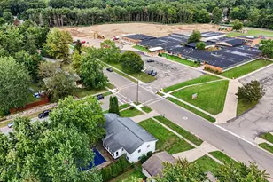 6710 Amberly St, Portage, MI 49024 - Photo 5
