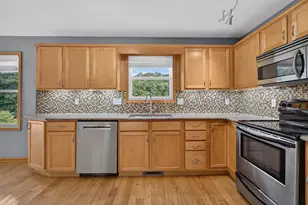 2112 Scenic Hills Dr, Jackson, MI 49201 - Photo 33