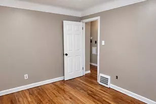 16062 Carlisle St, Detroit, MI 48205 - Photo 11
