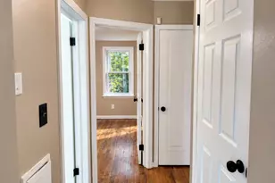 16062 Carlisle St, Detroit, MI 48205 - Photo 9