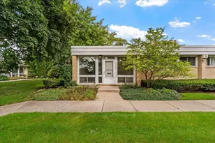 1551 Chateaufort Pl, Detroit, MI 48207 - Photo 1