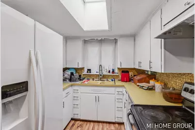 828 W 24th Street, Holland, MI 49423 - Photo 11