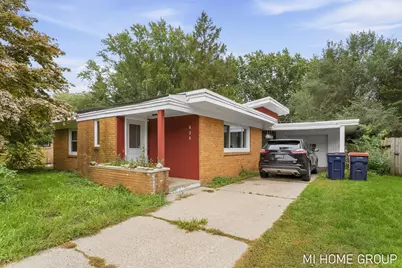 828 W 24th Street, Holland, MI 49423 - Photo 1
