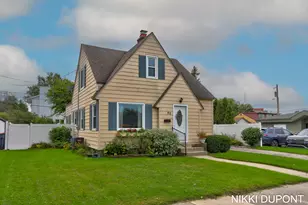 62 W 22nd St, Holland, MI 49423 - Photo 3