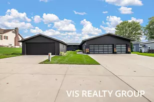 390 Lake St, Fruitport, MI 49415 - Photo 19