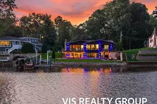 390 Lake St, Fruitport, MI 49415 - Photo 119