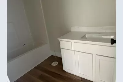 77 N Michigan Street, Muskegon, MI 49442 - Photo 11