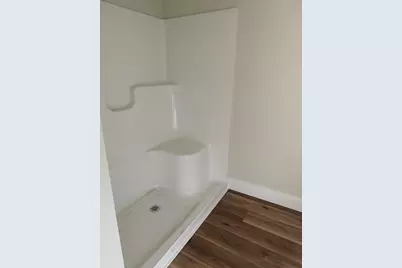 77 N Michigan Street, Muskegon, MI 49442 - Photo 9