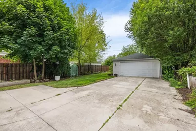 23831 Deziel Street, Saint Clair Shores, MI 48082 - Photo 17