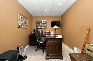 10176 Clarkshire Ct, South Lyon, MI 48178 - Photo 47