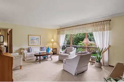 5095 Hillwood Court SE, Kentwood, MI 49508 - Photo 5
