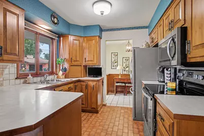 5095 Hillwood Court SE, Kentwood, MI 49508 - Photo 11