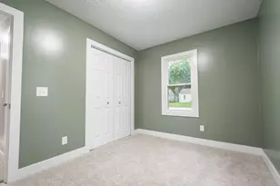 91 S Cedar Ave S, Battle Creek, MI 49037 - Photo 13