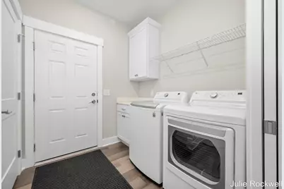 2358 Watertown Way, Grand Rapids, MI 49505 - Photo 21