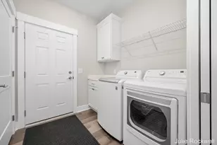 2358 Watertown Wy, Grand Rapids, MI 49505 - Photo 21