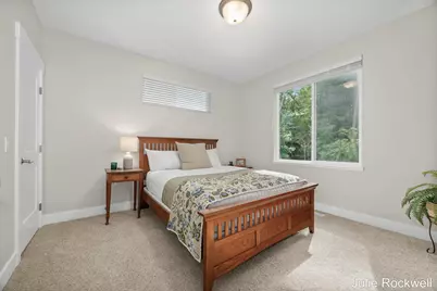 2358 Watertown Way, Grand Rapids, MI 49505 - Photo 17