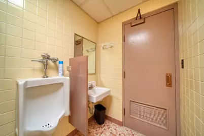 210 W Franklin Street, Jackson, MI 49201 - Photo 25