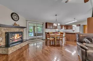 25119 Woodruff Rd, Flat Rock, MI 48134 - Photo 9