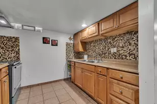 5555 Patterson Dr, Troy, MI 48085 - Photo 41