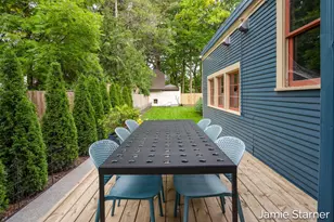 60 College Ave NE, Grand Rapids, MI 49503 - Photo 47