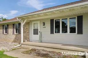 4359 Hickory View Ct, Wayland, MI 49348 - Photo 3