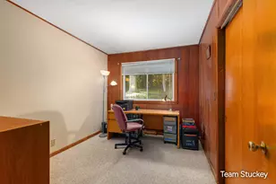 1127 Maplegrove Dr NW, Grand Rapids, MI 49504 - Photo 17
