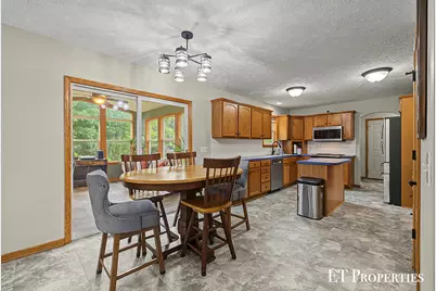 8954 Lady Lauren Drive NE, Rockford, MI 49341 - Photo 7